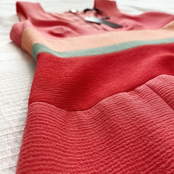 NWT BCBGMAXAZRIA LIZETTE CORAL COLORFUL STRIPES V-NECK SLEEVELESS MAXI DRESS - 2 - Picture 9 of 10